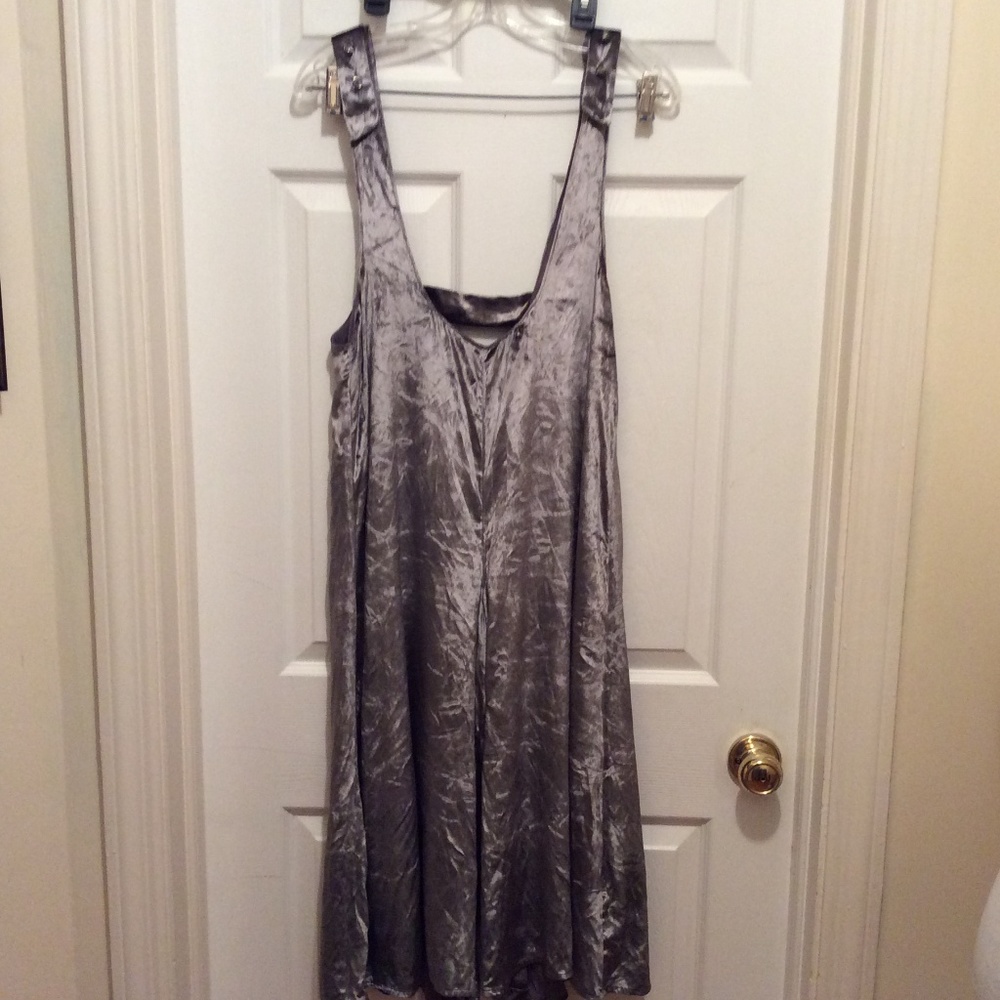 Anthropologie Maeve Jumpsuit XSP Taupe Velvet Feel